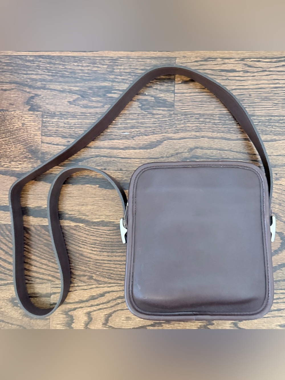 Vintage Coach 9817 Camera Zip - Mahogany